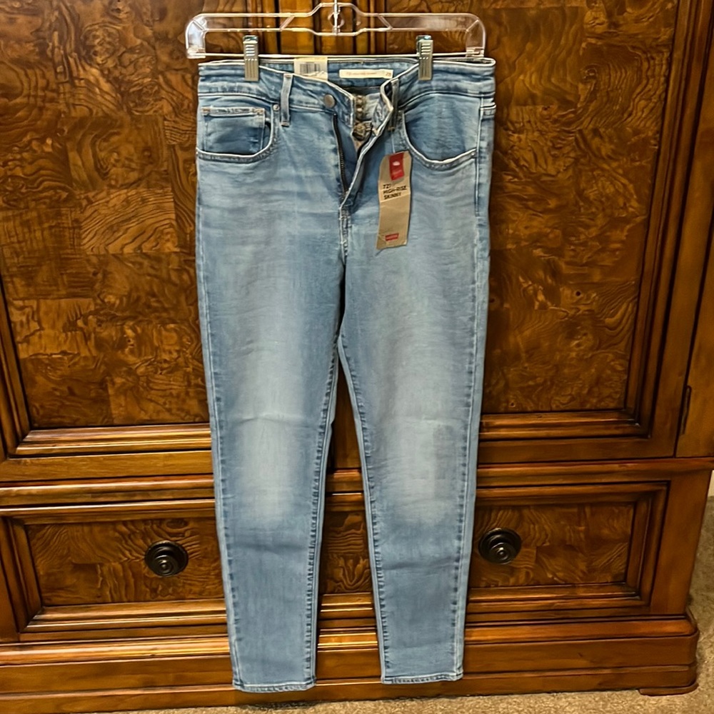 Levi’s skinny jeans 721 high rise
